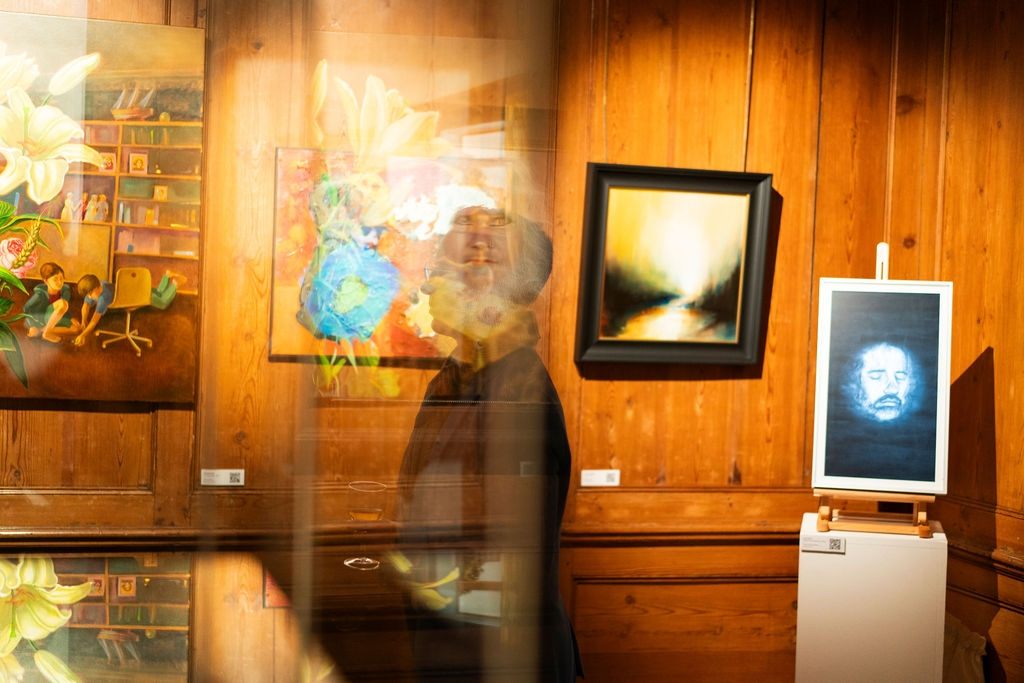 Guildford House Gallery Art Prize 2026: £1,000 + Solo Exhibition – Deadline 30 September
